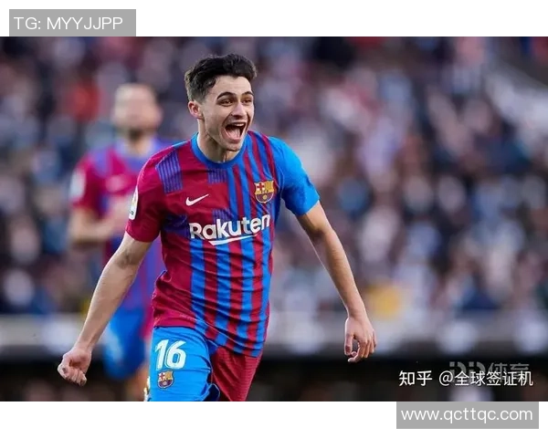 近代世界足球球星实力排名分析与榜单揭晓